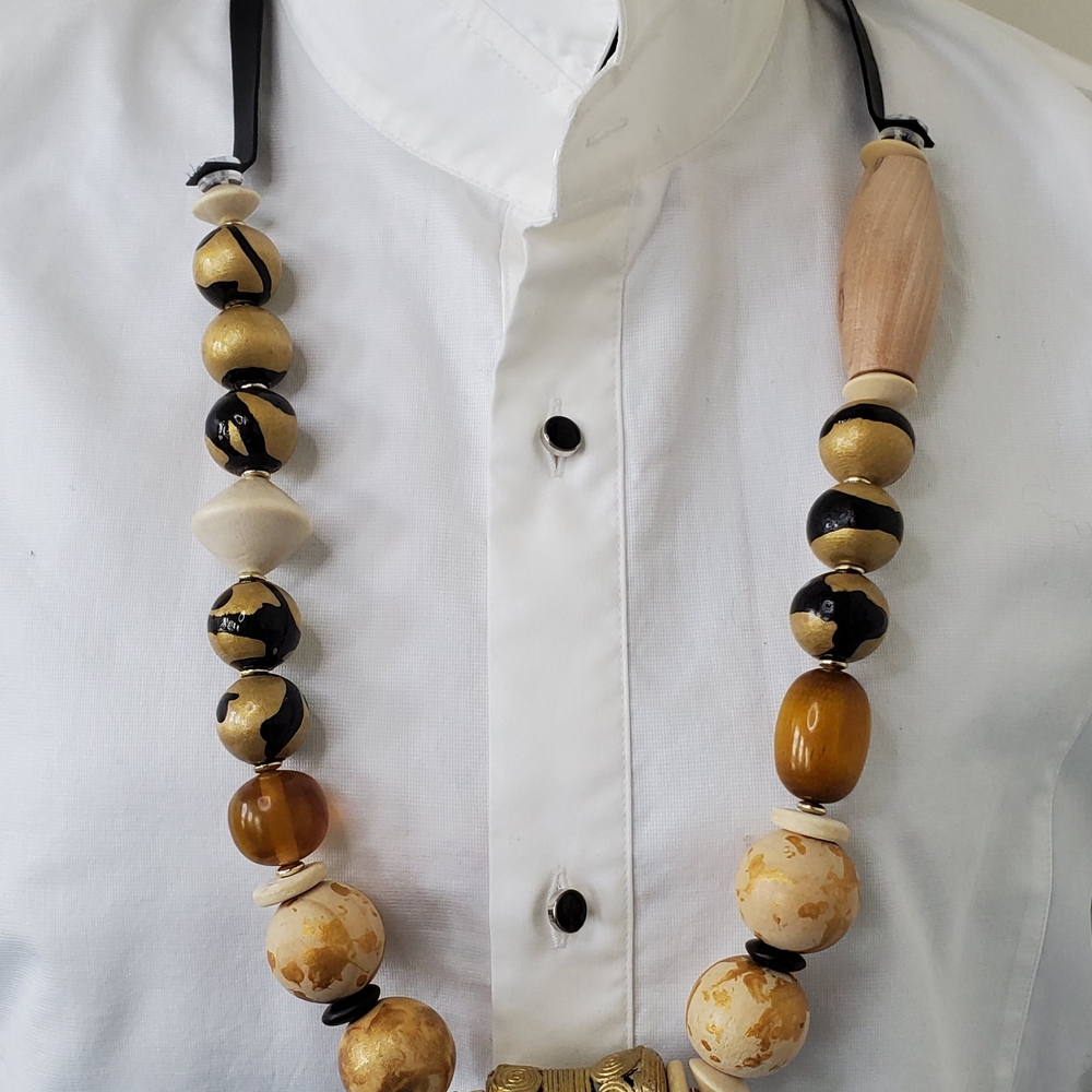 Chic Black and Gold Brass Beaded Necklace